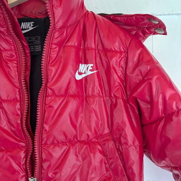 Nike Toddler Girl's Pink Hooded Puffer Jacket Size 2T - Picture 2 of 5